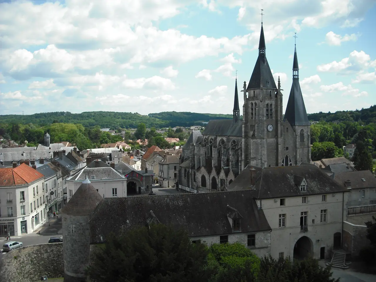 Saint-Germain-lAuxerrois-Church-Dourdan