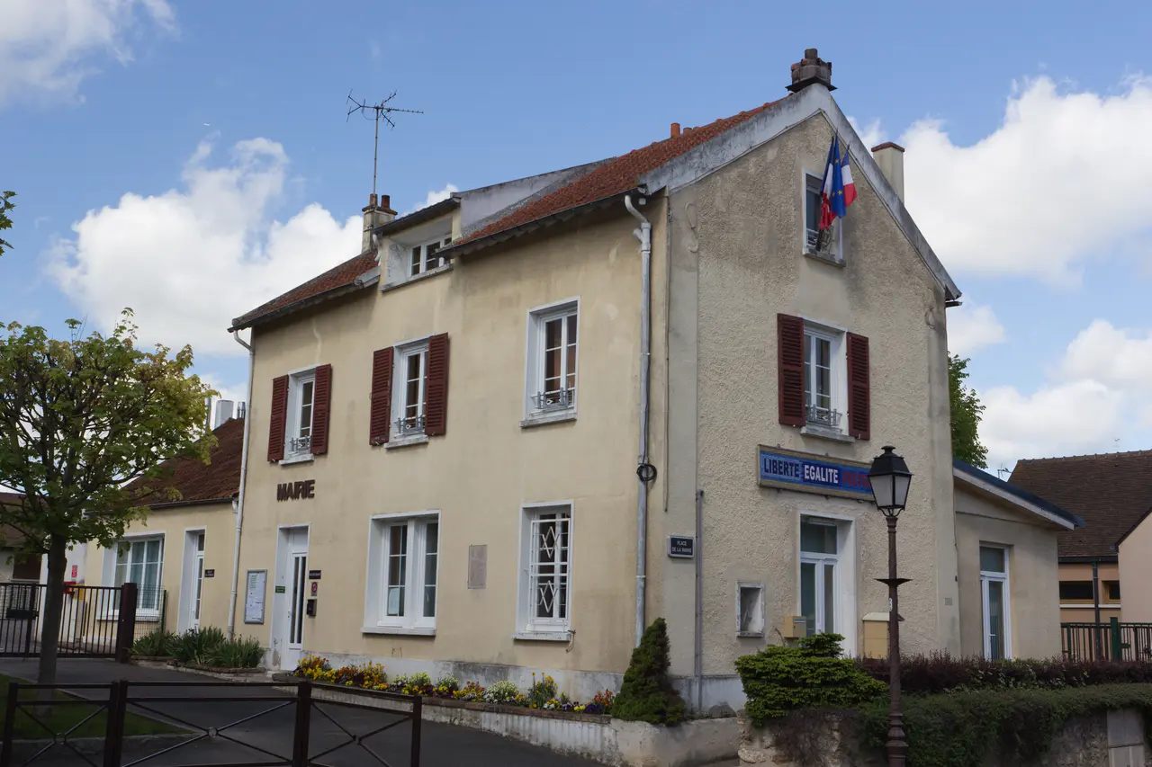 Fontenay-le-Vicomte IMG 2179