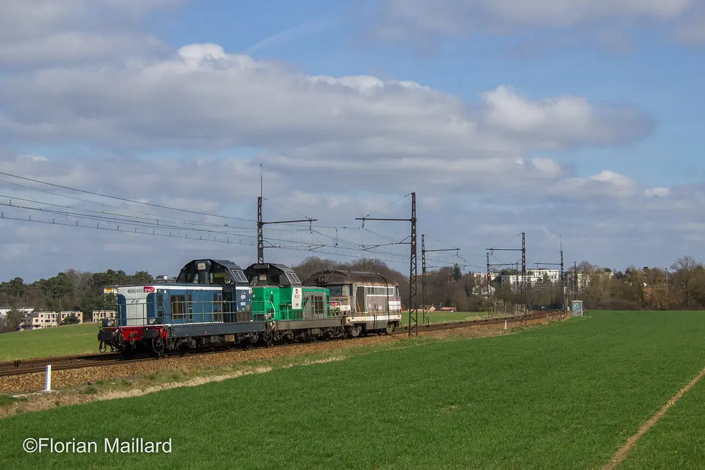 BB 66450 à Gazeran
