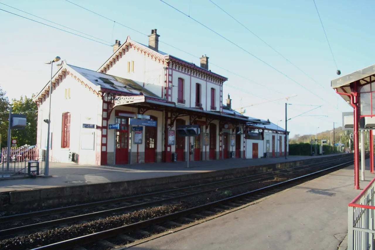 Hardricourt - Gare02