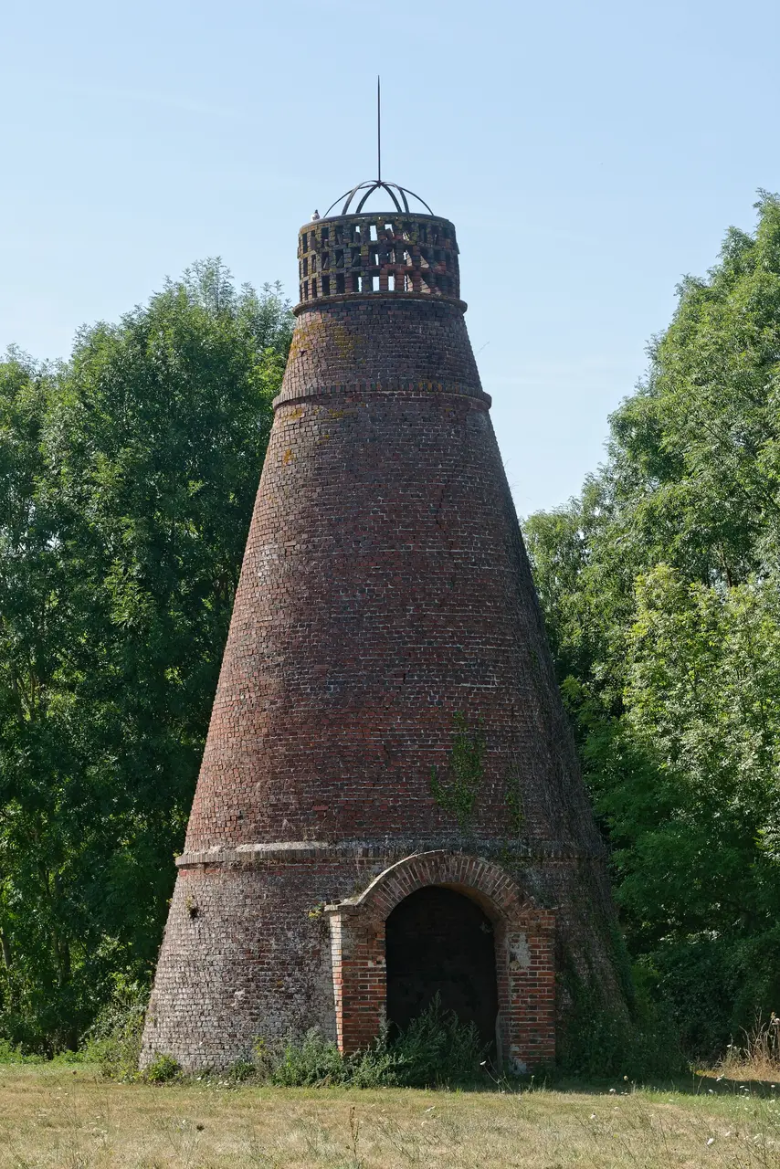 Ancien four Les Granges-le-Roi