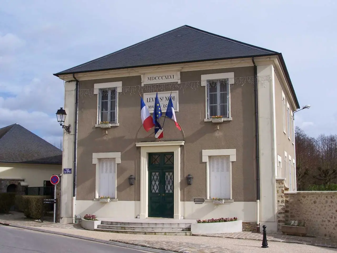 Lévis-Saint-Nom Mairie