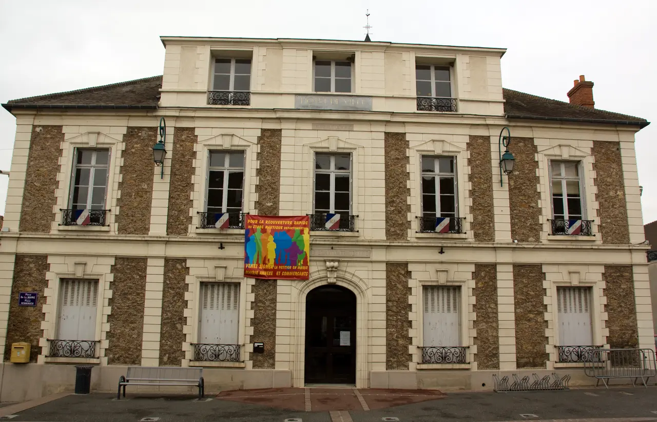File:Mairie Mennecy IMG 2371.jpg