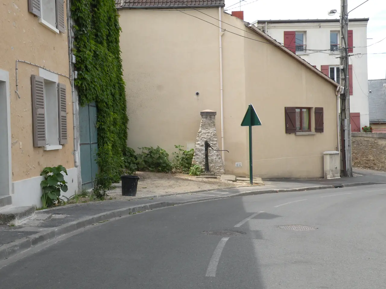 Rue menucourt 1