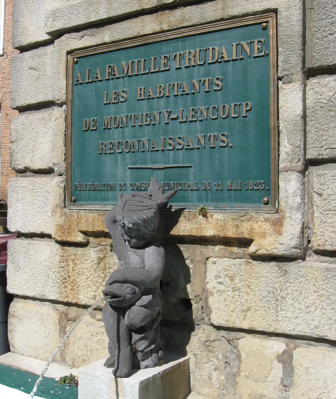 Montigny-Lencoup fontaine