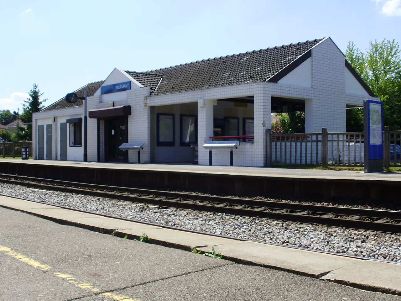 Gare de Mormant 02