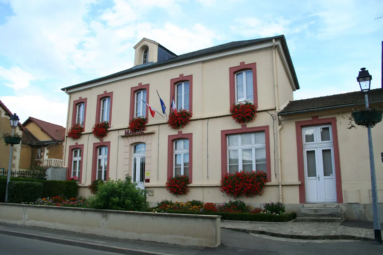 Nézel - Mairie01