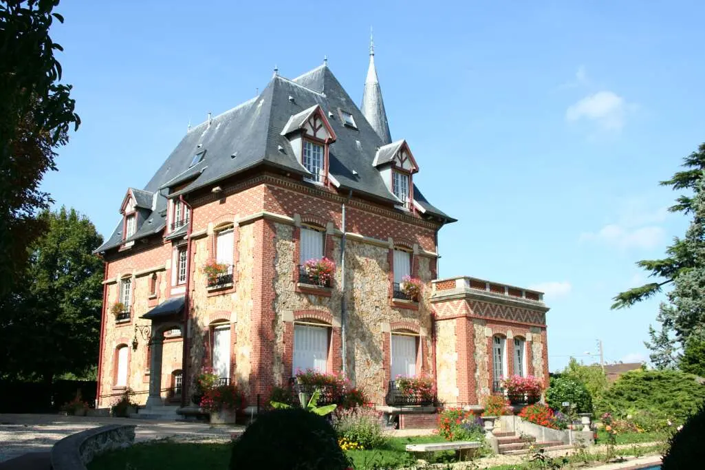 Orgeval - Mairie03