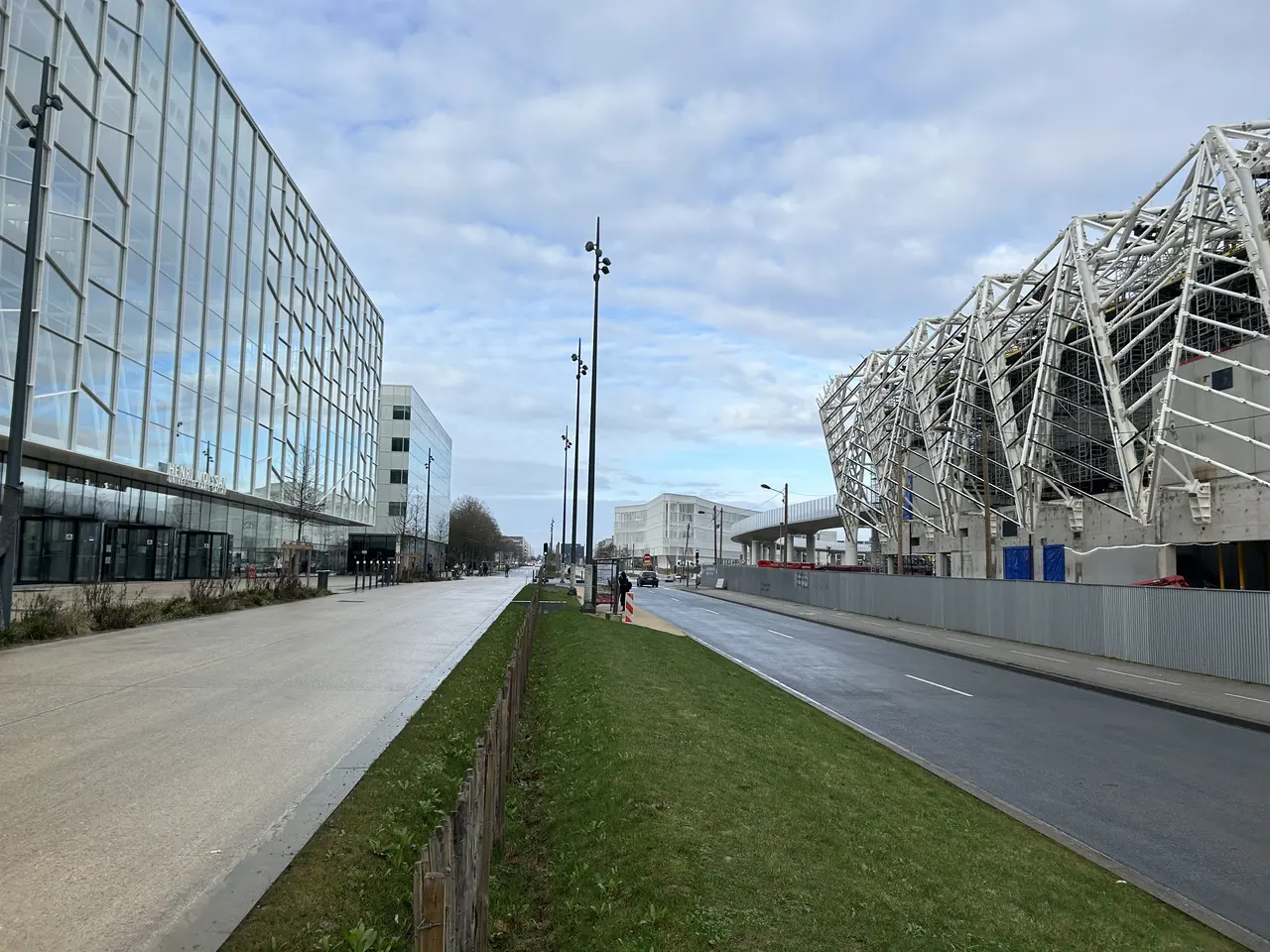 Allée des sciences Paris-Saclay