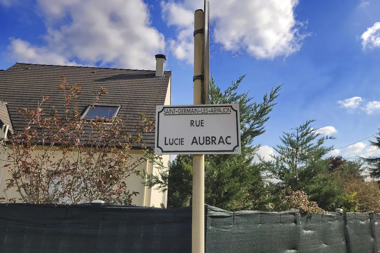 Rue Lucie-Aubrac à Saint-Germain-lès-Arpajon
