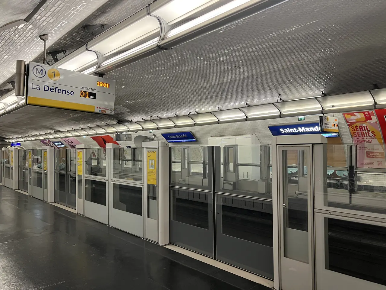 Station Saint Mandé Métro Paris Ligne 1 - Vincennes (FR94) - 2022-06-28 - 6