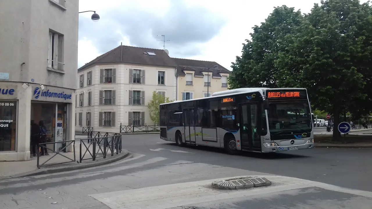 Transdev Vaux le Pénil réseau Melibus Mercedes Citaro II 974 ETN 77 n°8045(1)