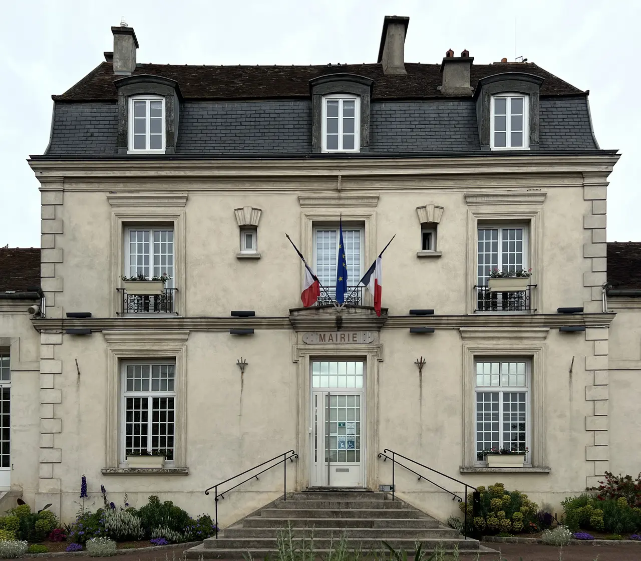 Mairie - Villecresnes (FR94) - 2022-05-22 - 1