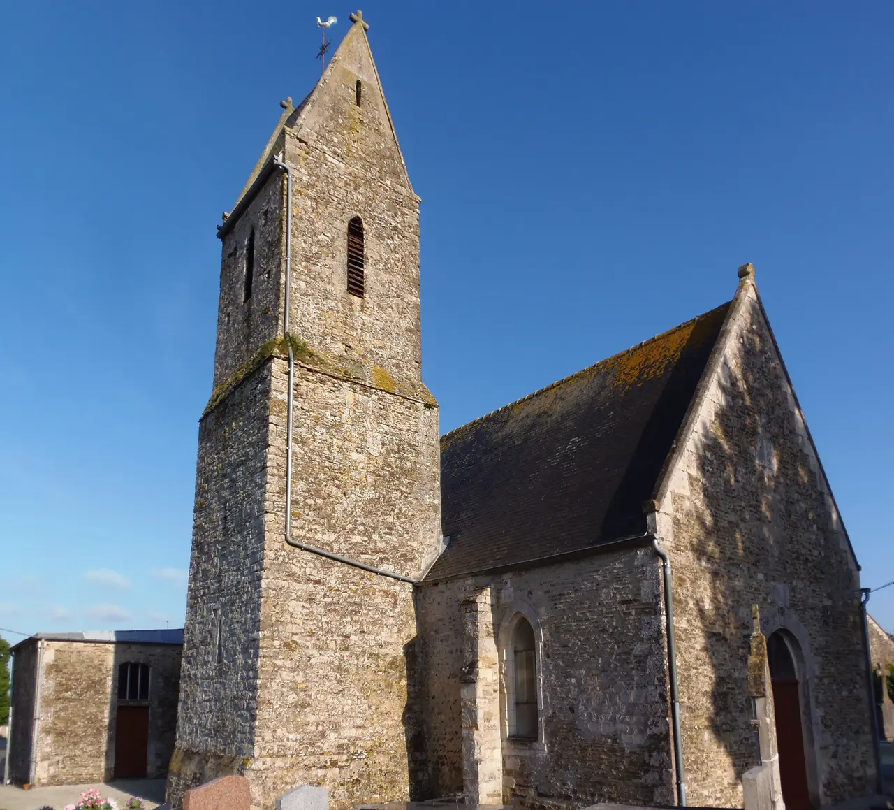 File:France Normandie Aurseulles Orbois Eglise.jpg