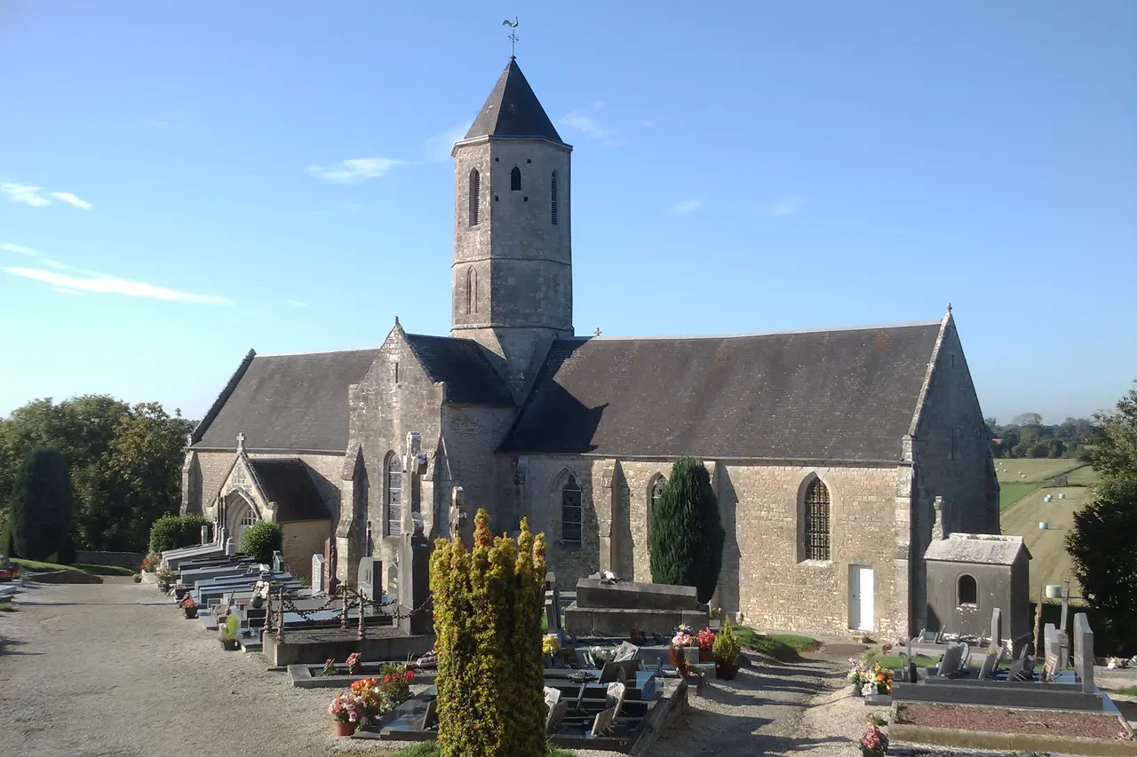 File:Église Saint-Vincent de Beuzeville-la-Bastille (2).jpg