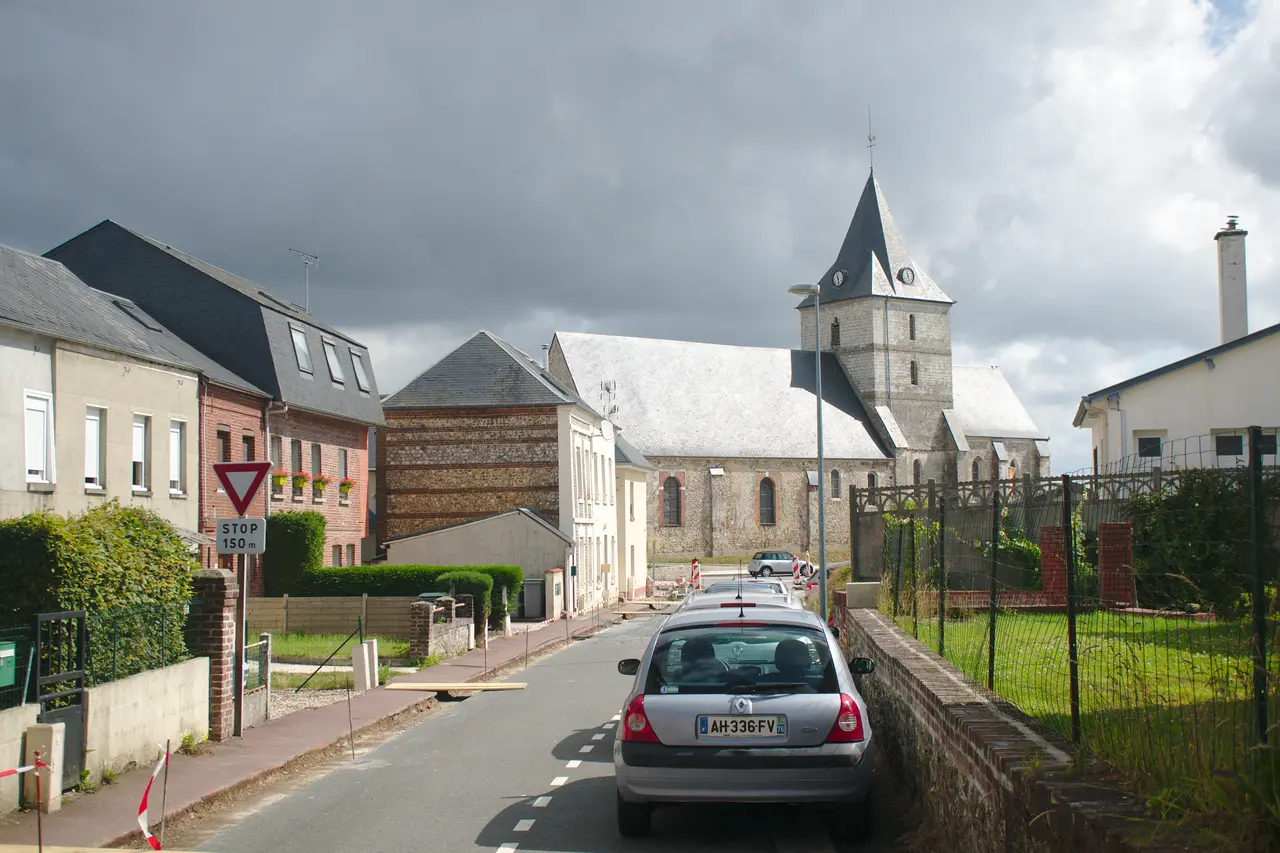 File:Eglise Bréauté 05.jpg