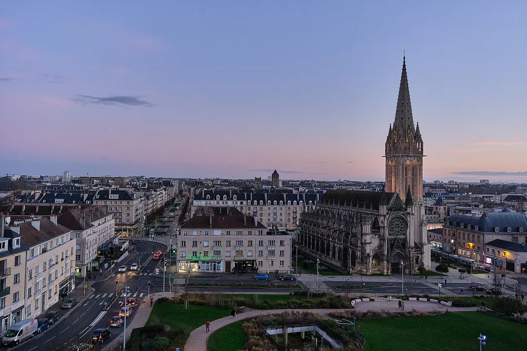 Depuis les remparts du château de Caen