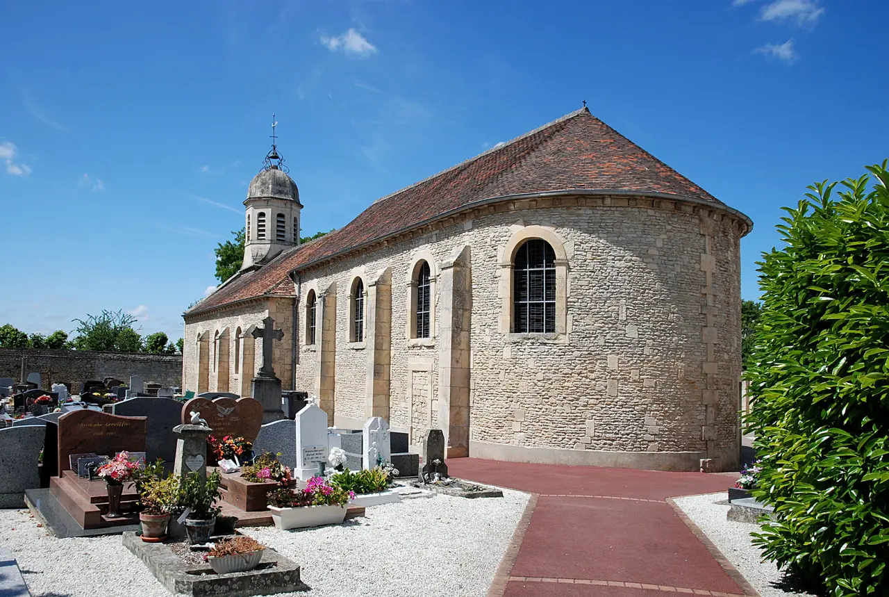 Église Saint-Martin de Cormelles-le-Royal. Vue sud-est