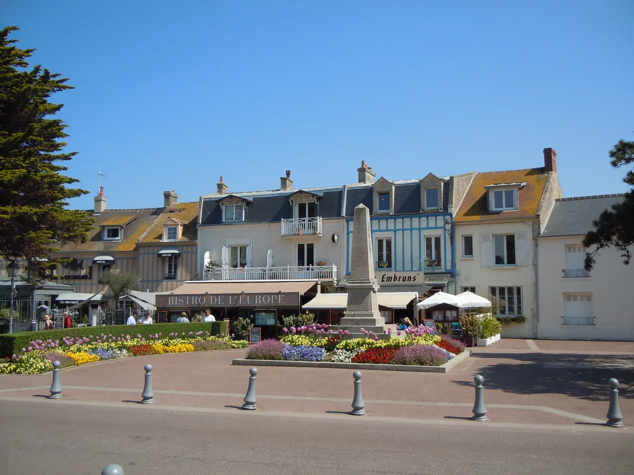 Courseulles-sur-Mer - centre -