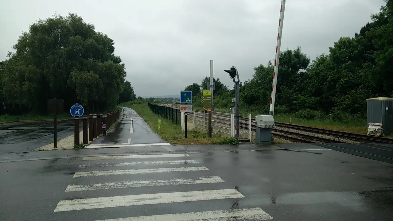 Arrivée de l'avenue verte à Ferrières-en-Bray