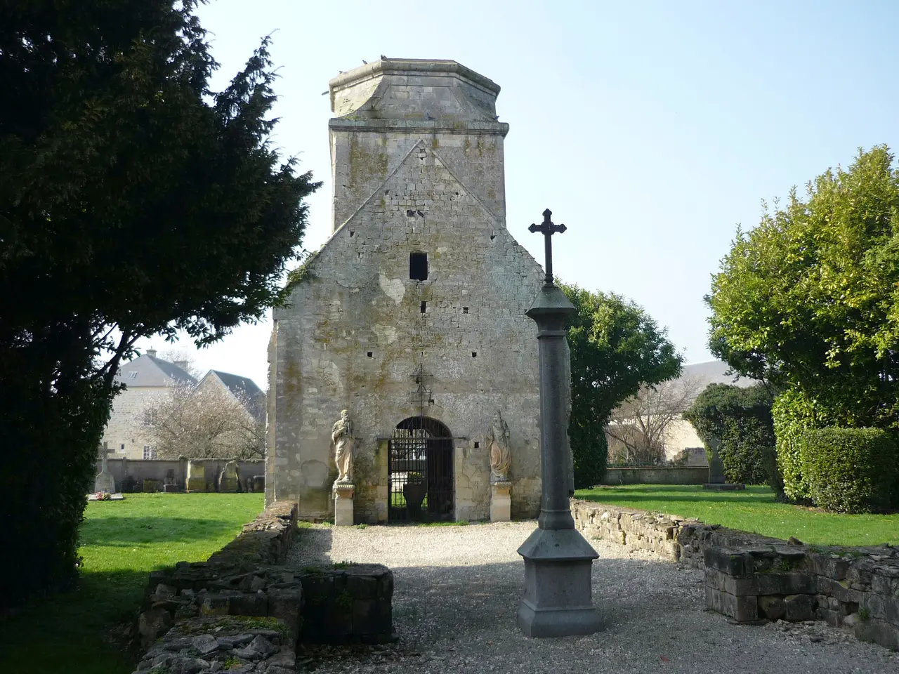 Fontenay-le-Pesnel église Saint-Martin