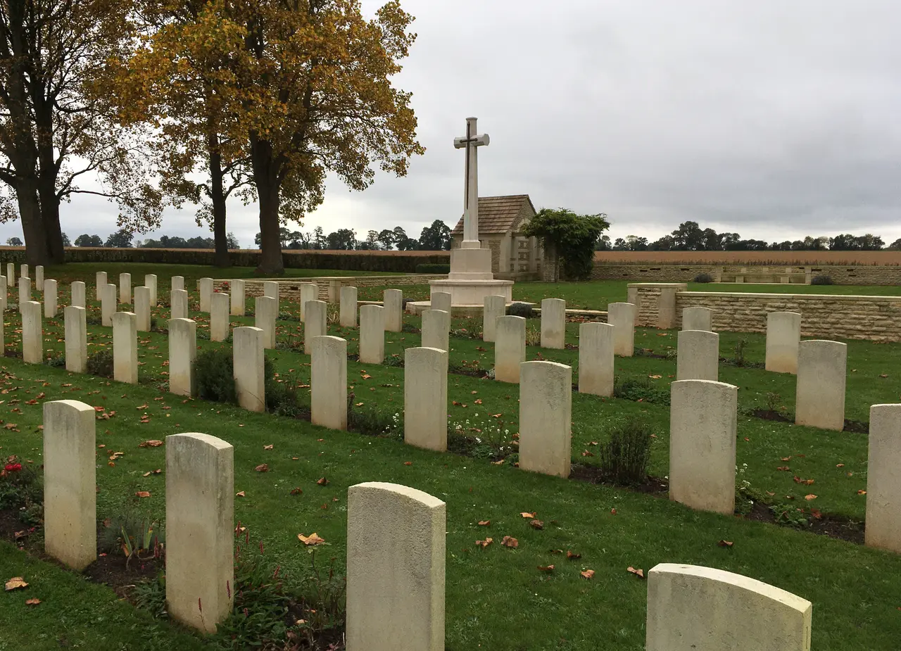 Cross of sacrifice Fontenay le Pesnel