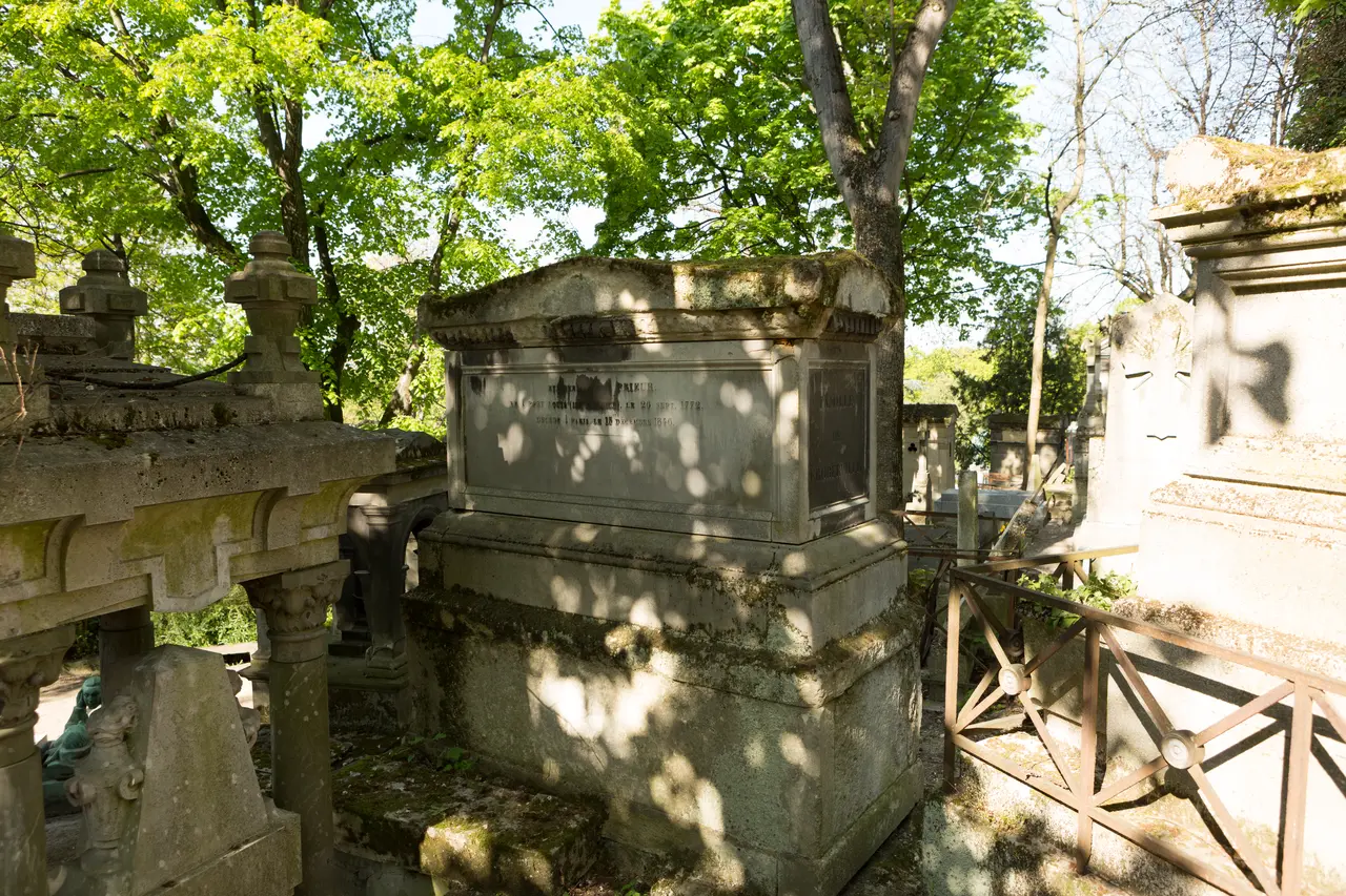 Père-Lachaise - Division 12 - Froberville 02