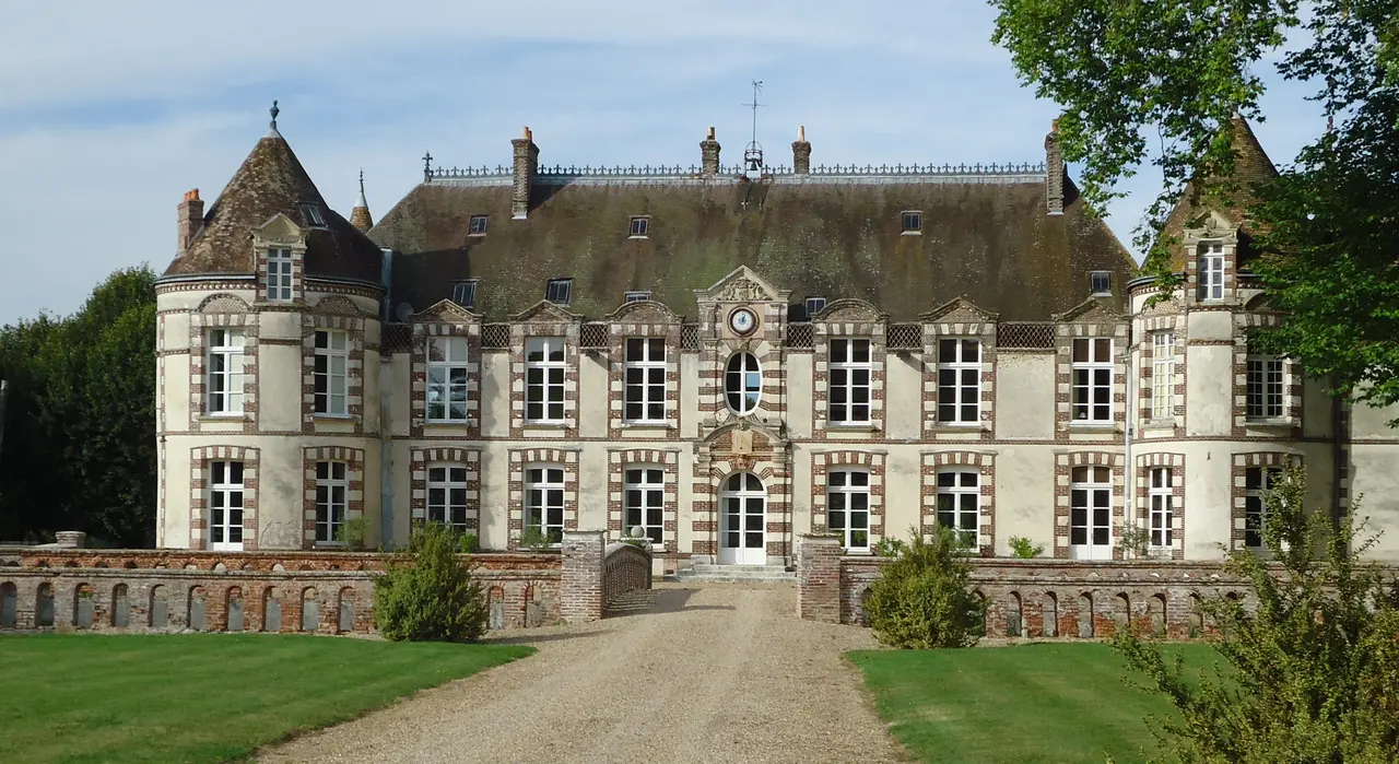 Marcilly-sur-Eure - Château du Breuil-Benoît (19)