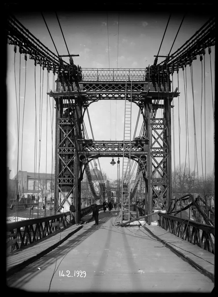 [Pont Saint-Pierre, travaux de construction]. 14/2/1929.