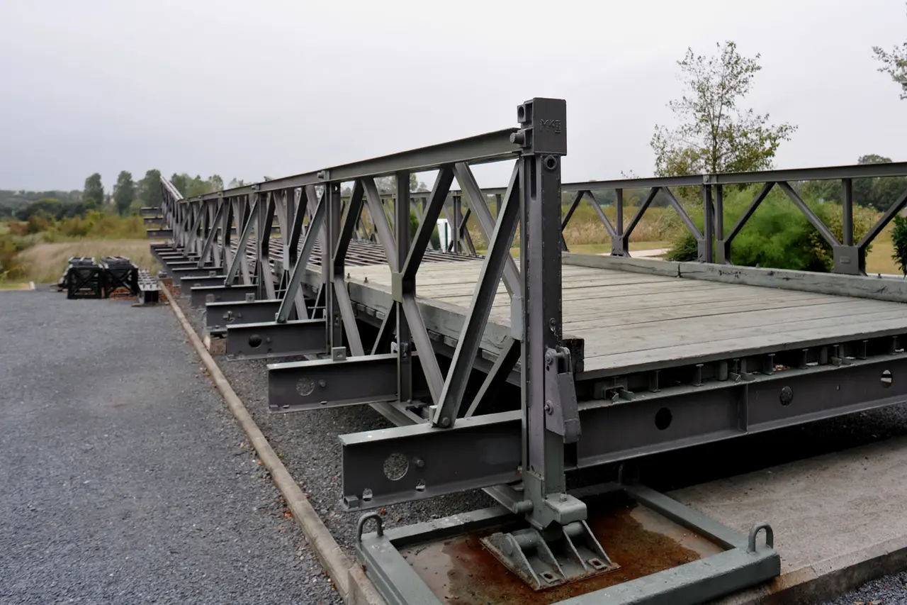 Bailey bridge element, Ranville 01 09