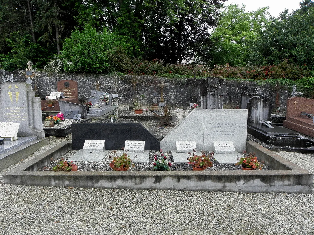 Saint-Germain-du-Corbéis (61) Vieux cimetière 06