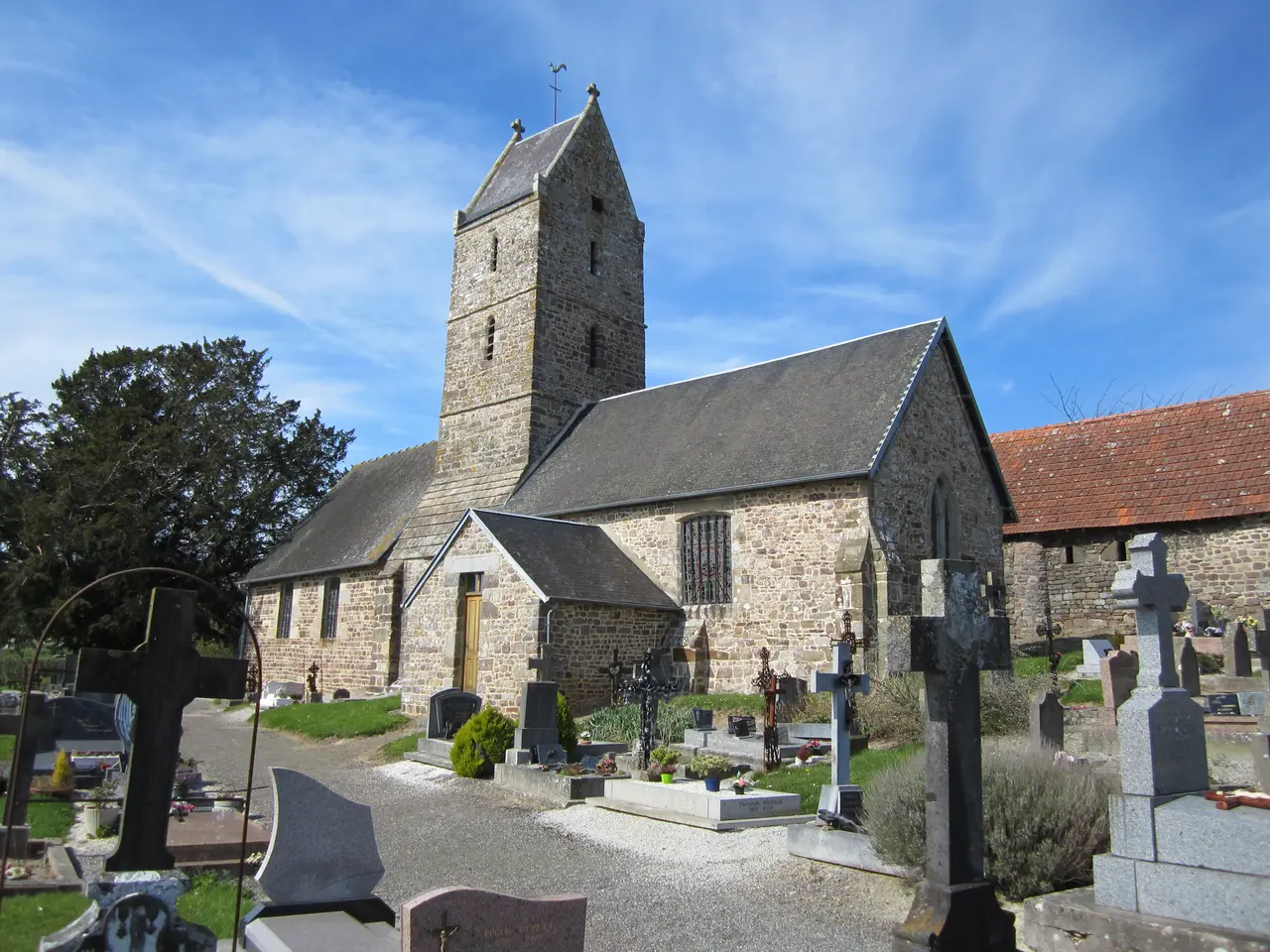 Église Saint-Léger de Saint-Jean-des-Champs