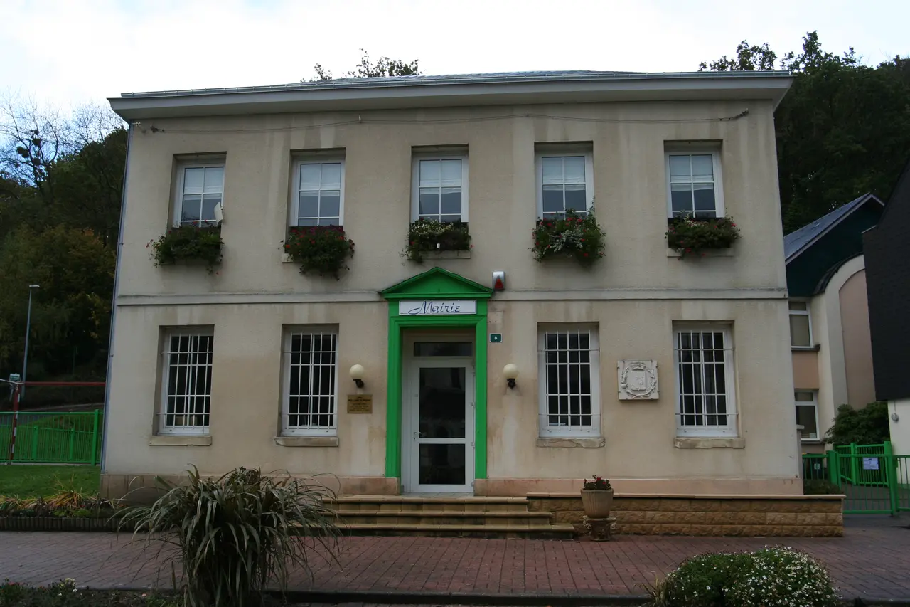 Saint-Laurent-de-Brèvedent - mairie