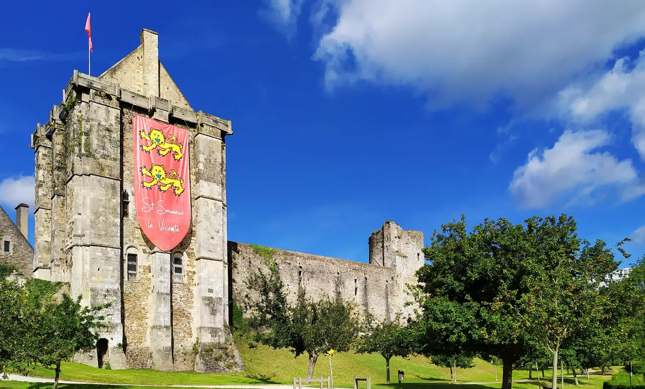 Saint-Sauveur-le-Vicomte - 1
