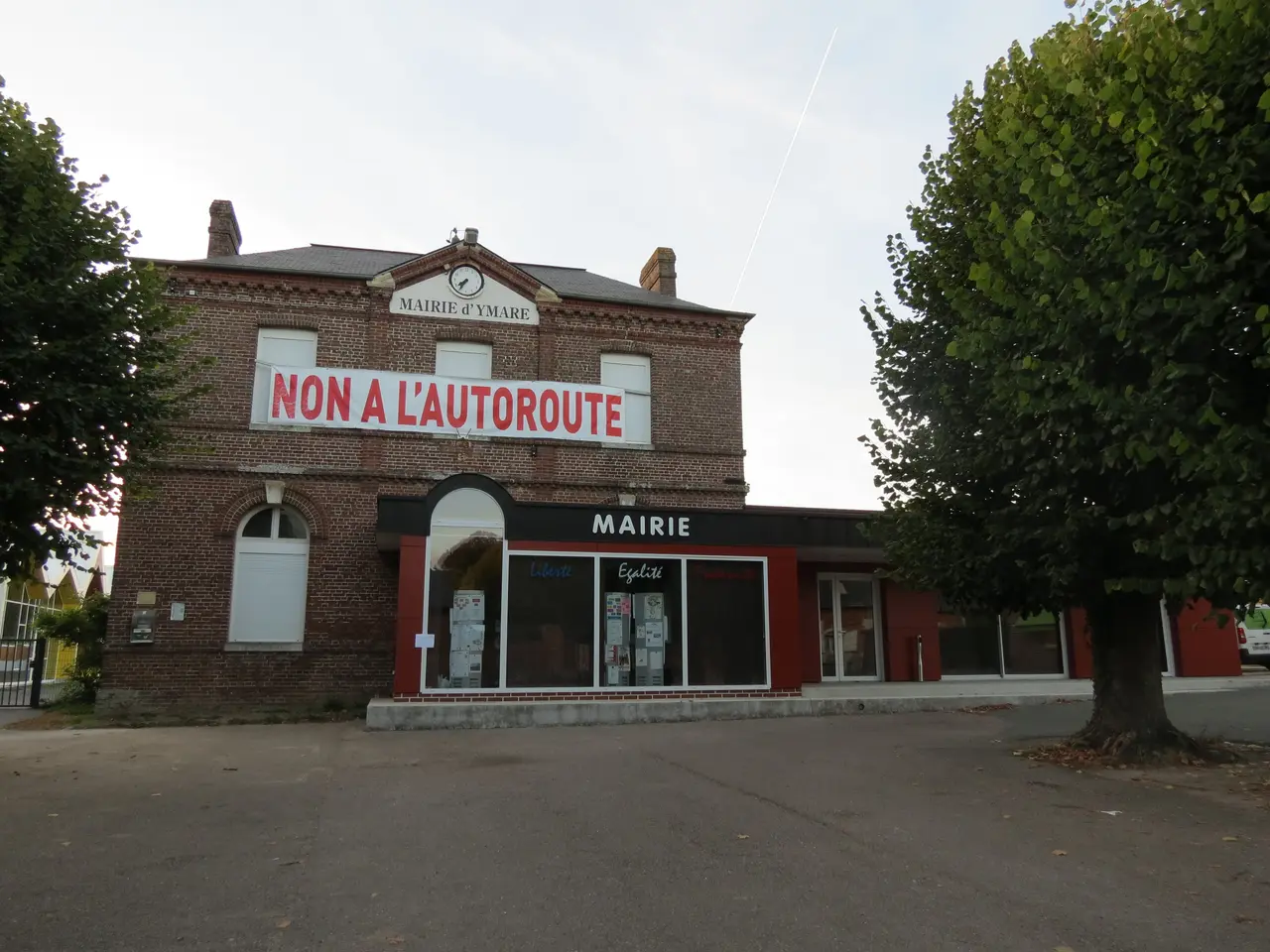 Ymare - mairie 01