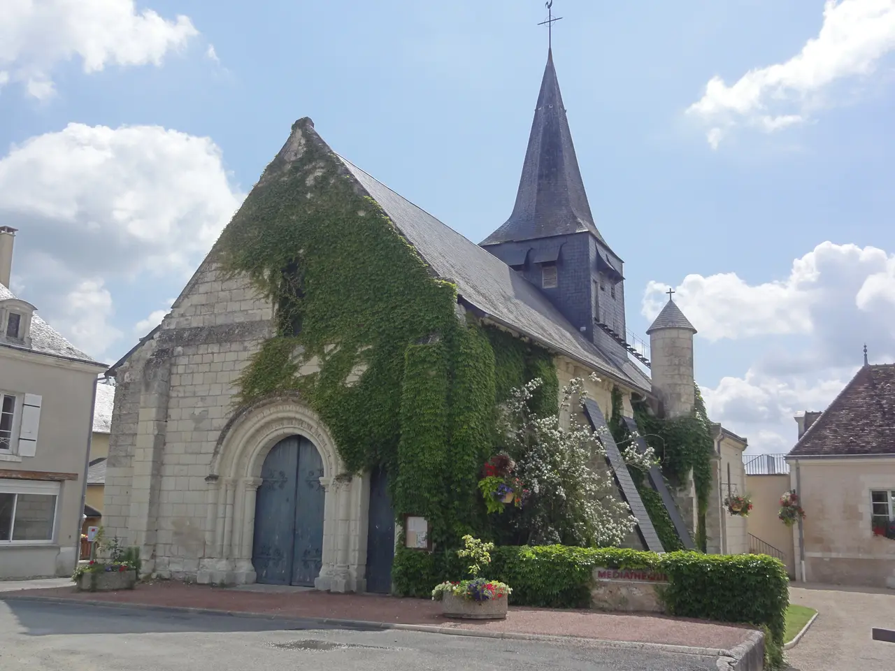 File:Antran (Vienne) Antran (Vienne) église.JPG