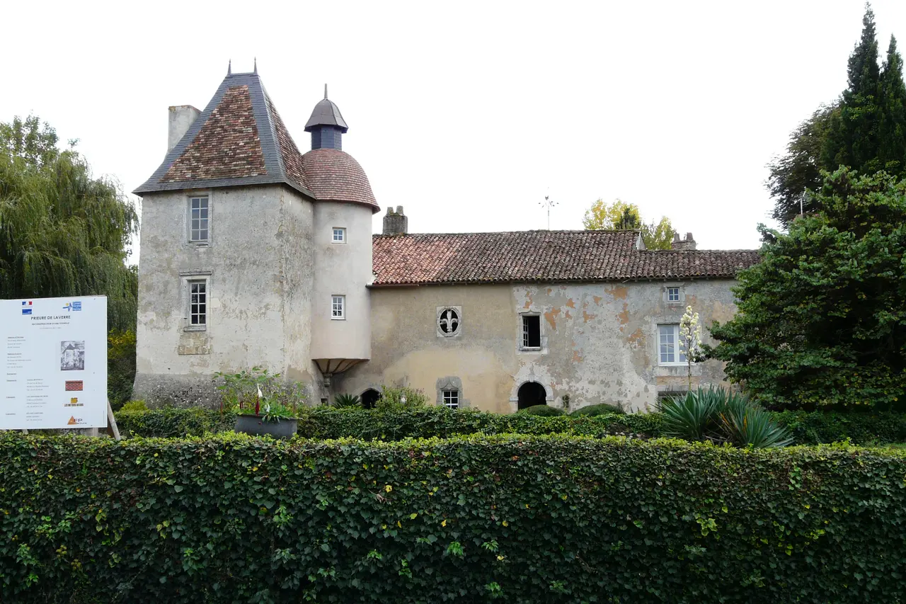 Prieuré-Laverré-Aslonnes
