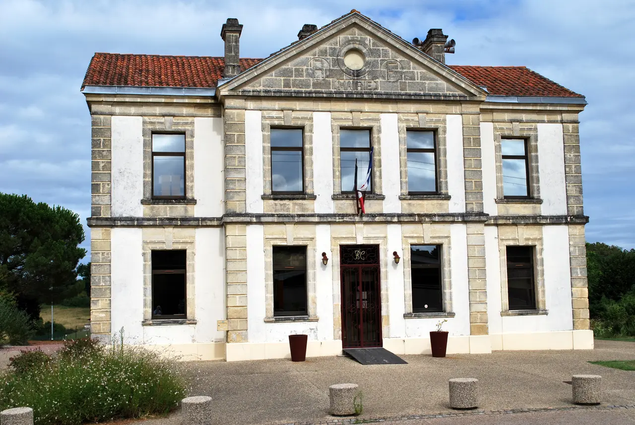 Beychac-et-Caillau Mairie