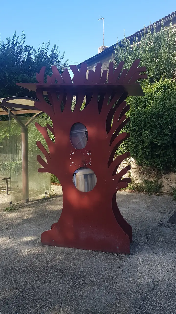 Boivre-la-Vallée - Place de la Commanderie - boîte à livres