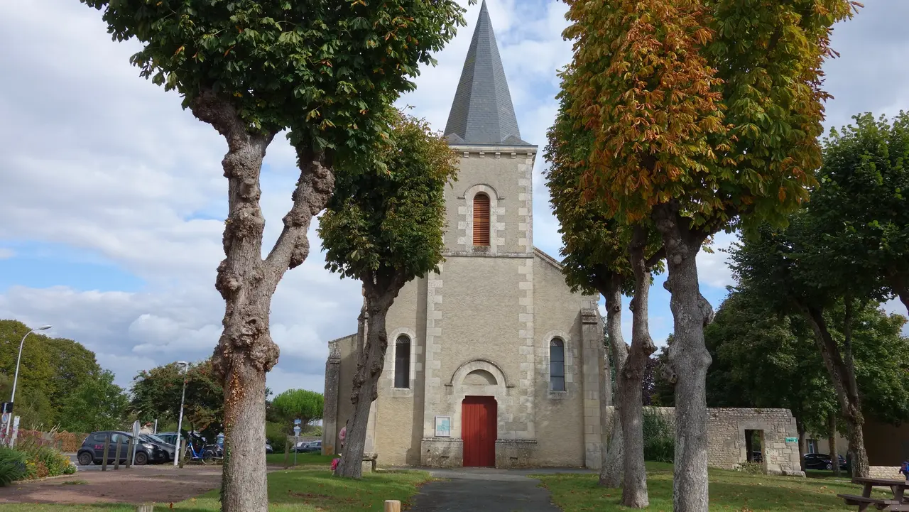 Buxerolles Église Saint-Philippe et Saint-Jacques