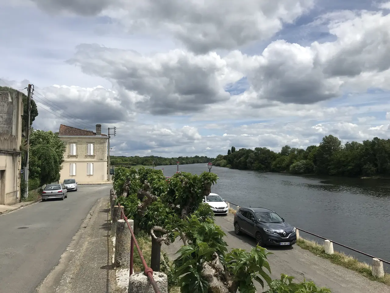 Castillon-la-Bataille - quai de la Dordogne