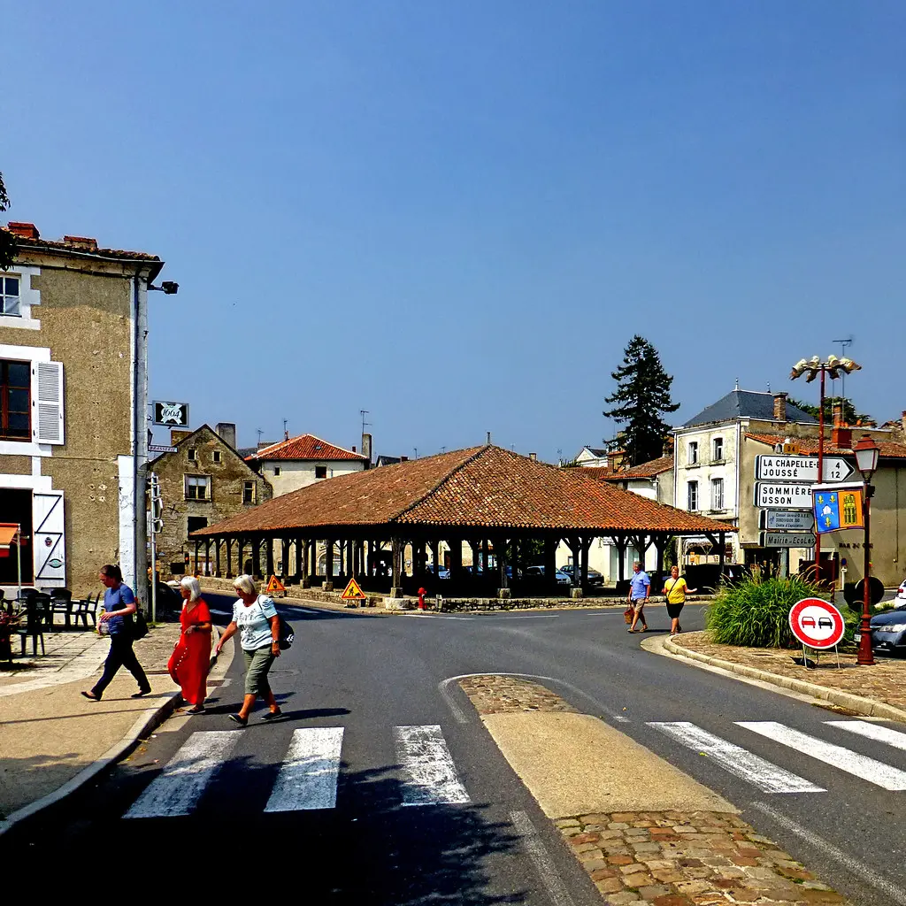 Charroux