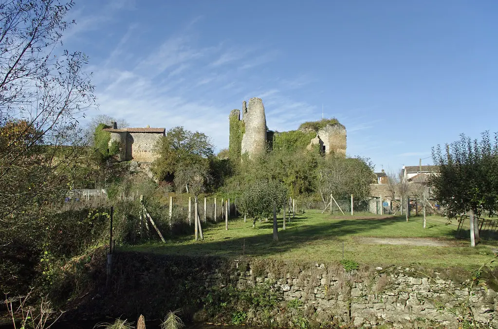 Château-Larcher (Vienne).