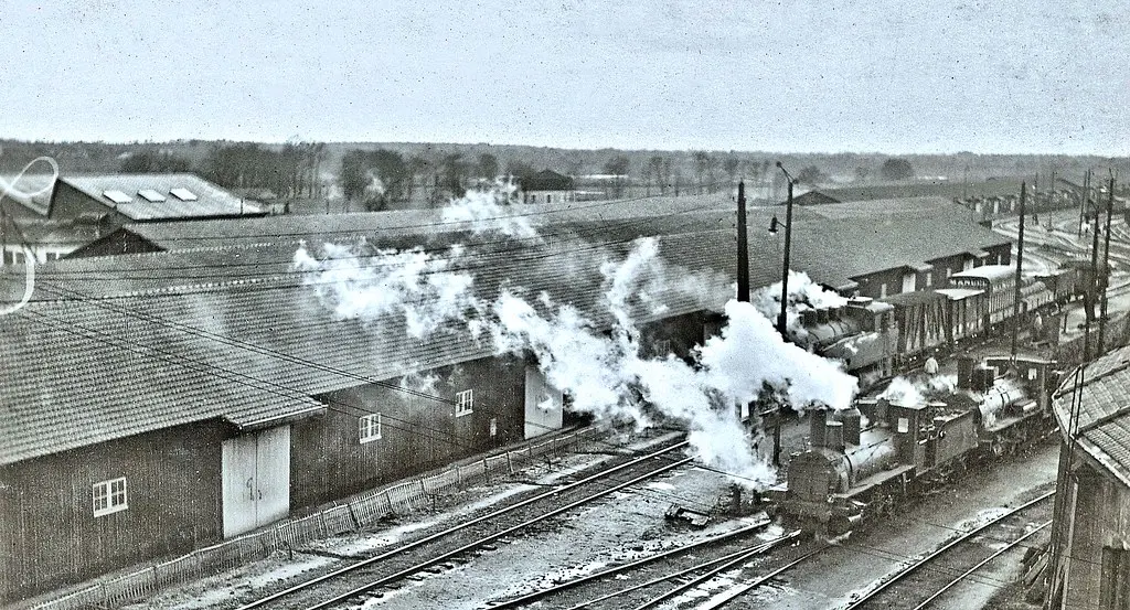 Railroad yards at Quartermaster Depot no.5, Coutras, France 1-16-19 NARA111-SC-46256