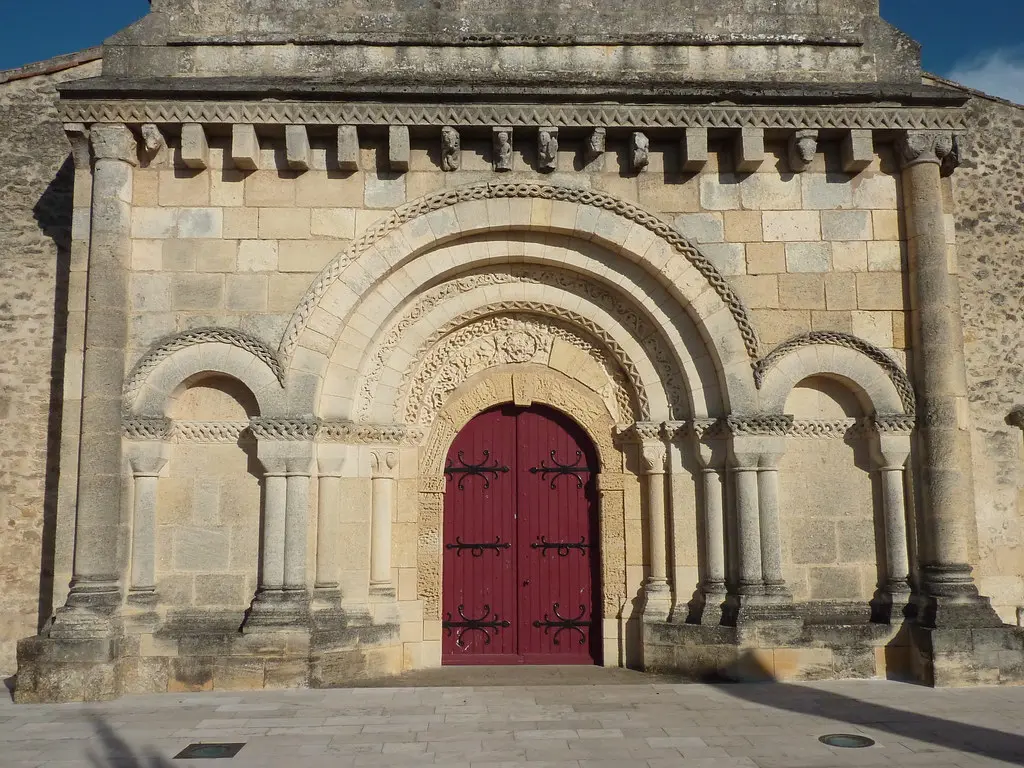 Cubnezais, canton de St Savin, église St Martin