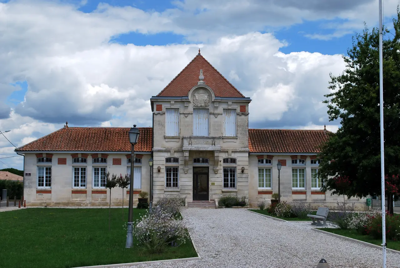 Saint-Genès-de-Fronsac Mairie
