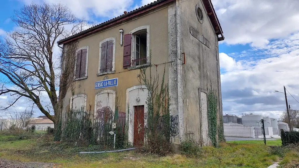 Gensac la Pallue.