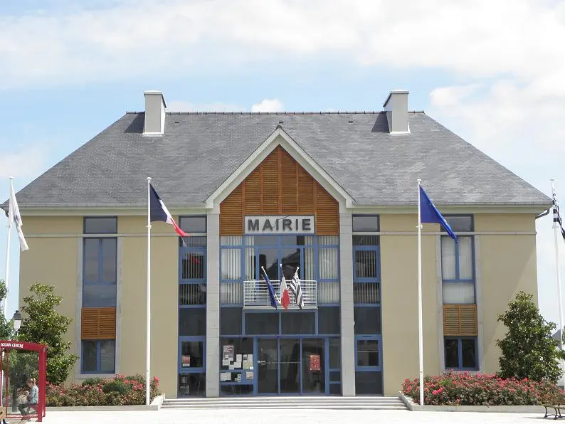 File:Saint-Jouan-des-Guérets (35) Mairie.jpg