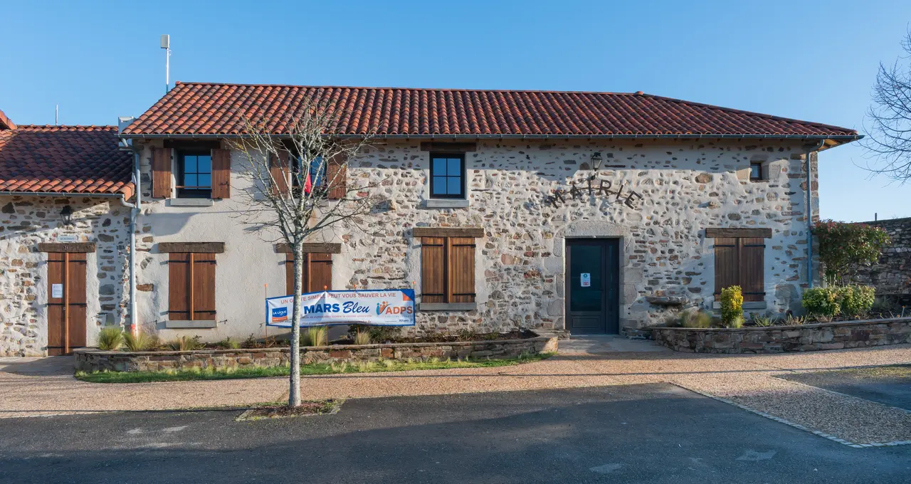 Town hall of Jourgnac (1)