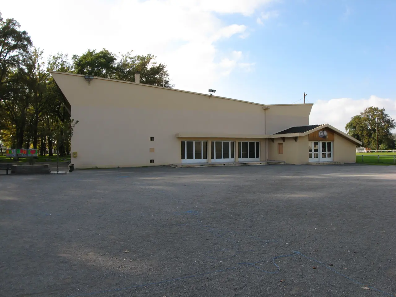 Ledeuix salle-fetes 001